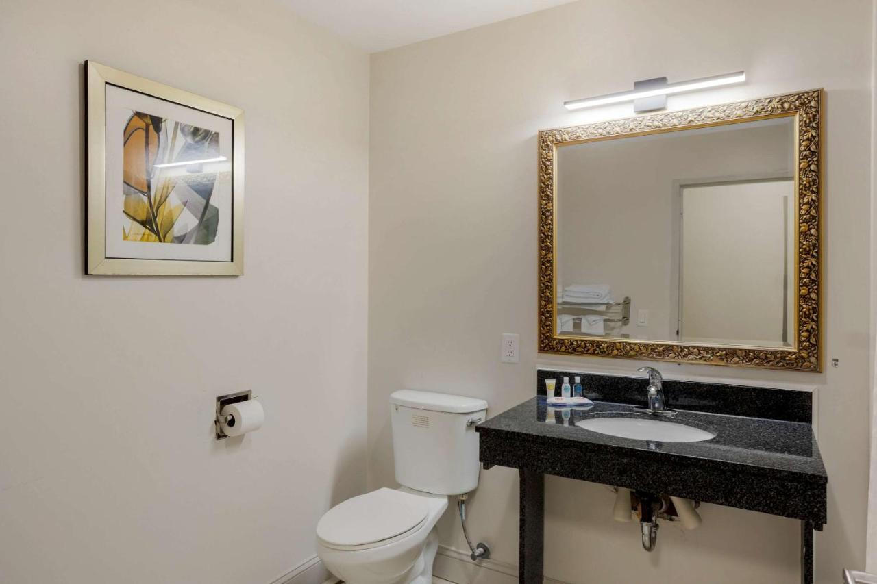 Comfort Inn & Suites Mt Laurel-Philadelphia Mount Laurel Exteriör bild