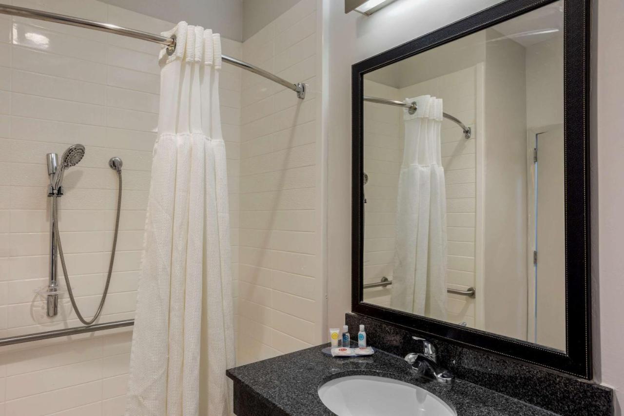 Comfort Inn & Suites Mt Laurel-Philadelphia Mount Laurel Exteriör bild