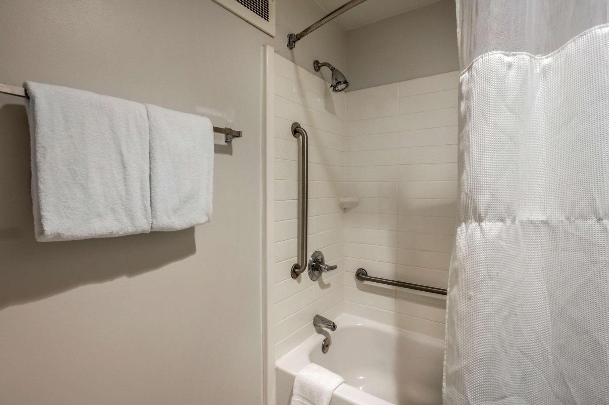 Comfort Inn & Suites Mt Laurel-Philadelphia Mount Laurel Exteriör bild